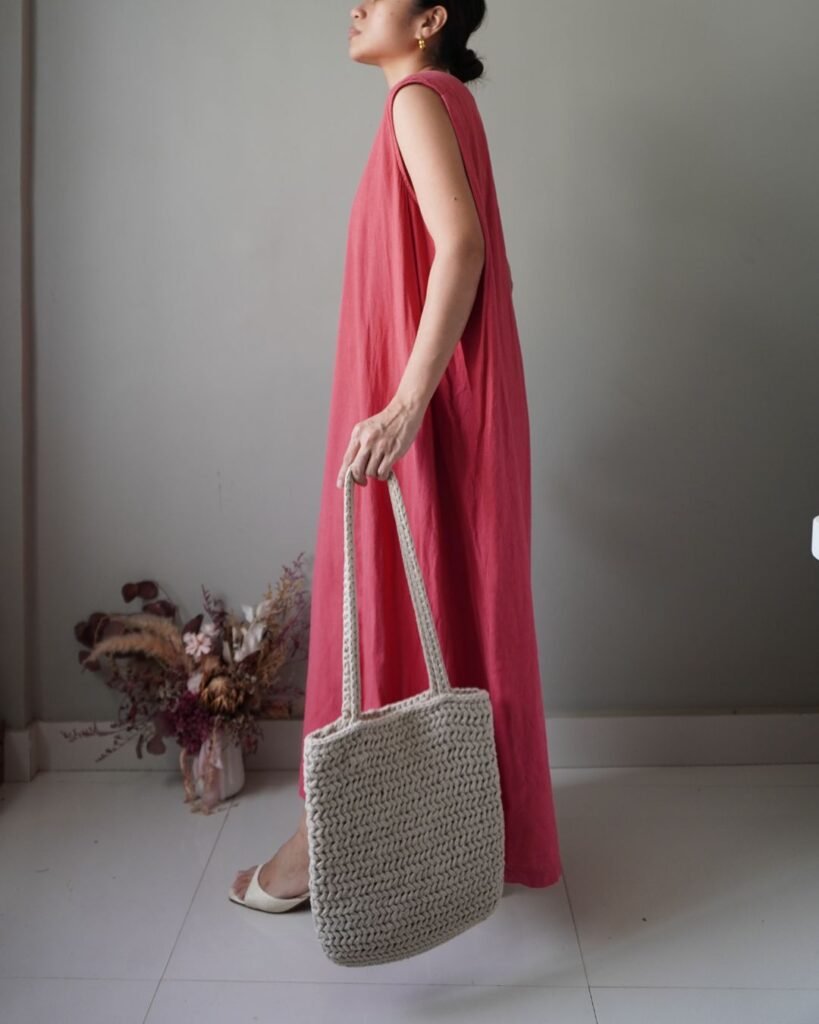 Love this very carefree candy red boxy linen dress with pockets, edgy / boxy fit, yas girl it’s linen too!