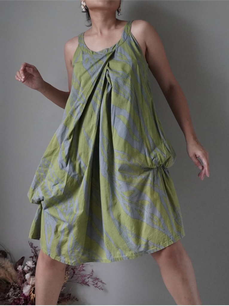 Two toned balloon dress