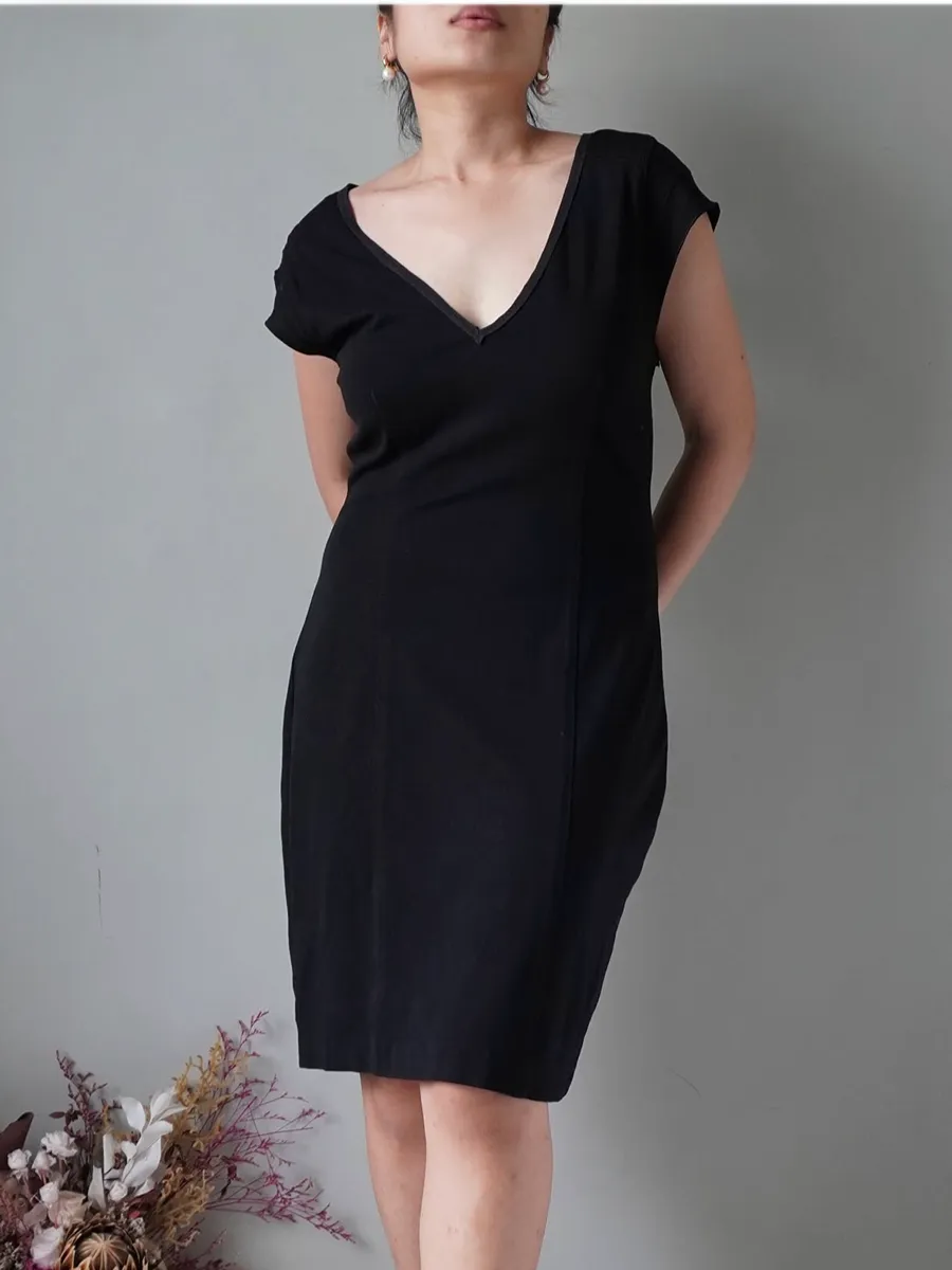 Zara, deep solid black, cotton blend material with zipper at the back - Image 1