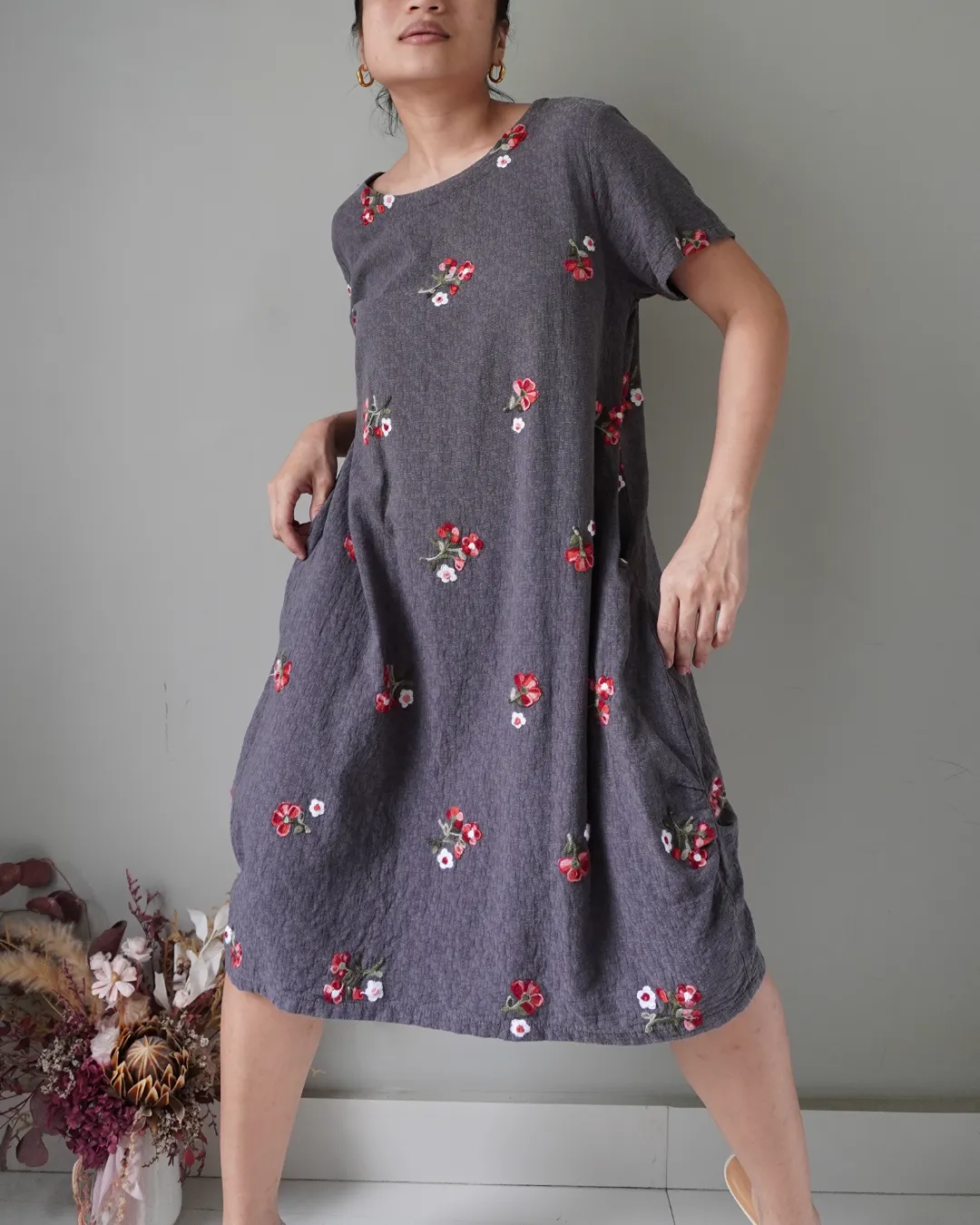 gray casual dress with embroidery details!! Also has pockets - Image 1
