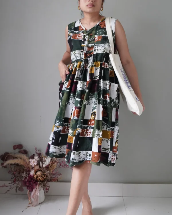Multi color sleeveless linen dress with drawstring at waist - Image 2